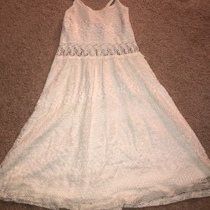 3/$20 • WHITE LACE DRESS
